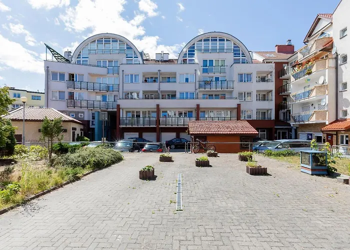 Port Kolobrzeg Cicha Street By Jantar y Kolobrzeg