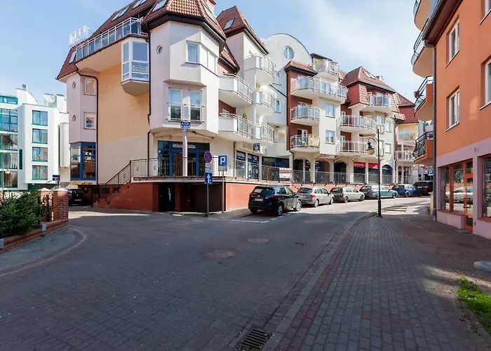 Port Kolobrzeg Cicha Street By Jantar y Kolobrzeg